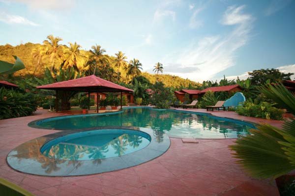 A Gardenia Pool & Azolla Pool Bar