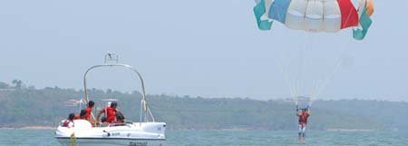 Sandalwood Resort Vainguinim Beach